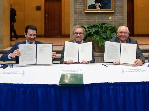 usda-epa-fda-signing-agreement